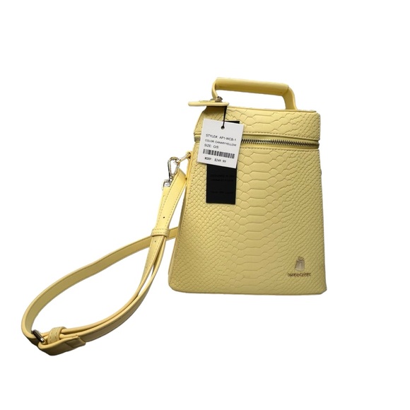 Tote & Carry Apollo 1 Canary Yellow
Cowbell Backpack and Croosbody New with tags - Picture 13 of 15